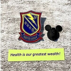 Disney Pin Hidden Mickey - Cars - Tow Mater Hawk